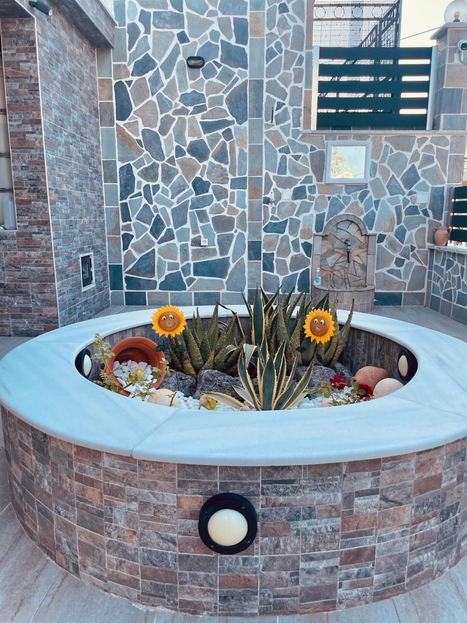 Iris Luxury House Apartment Agioi Deka  Екстериор снимка