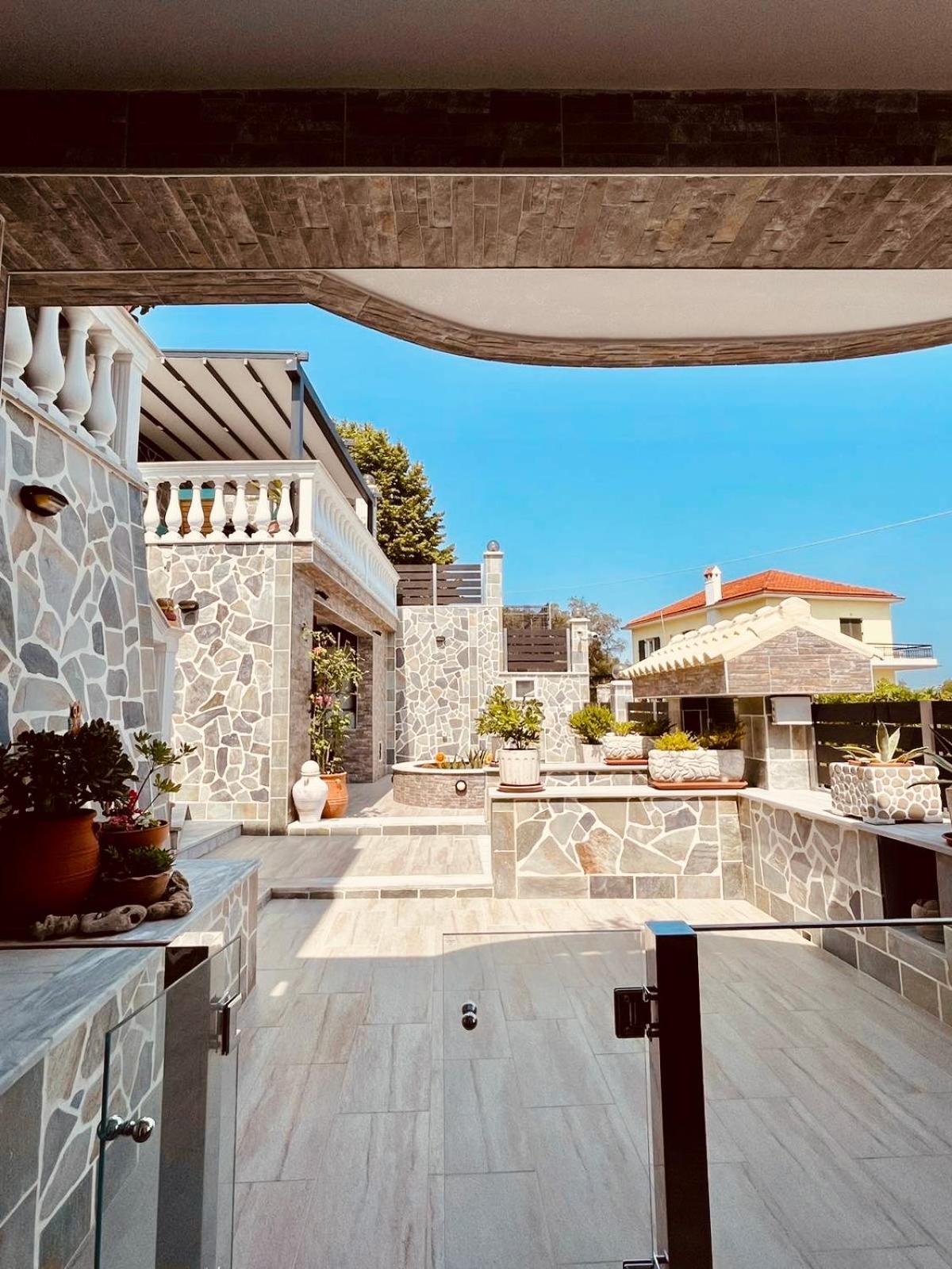 Iris Luxury House Apartment Agioi Deka  Екстериор снимка