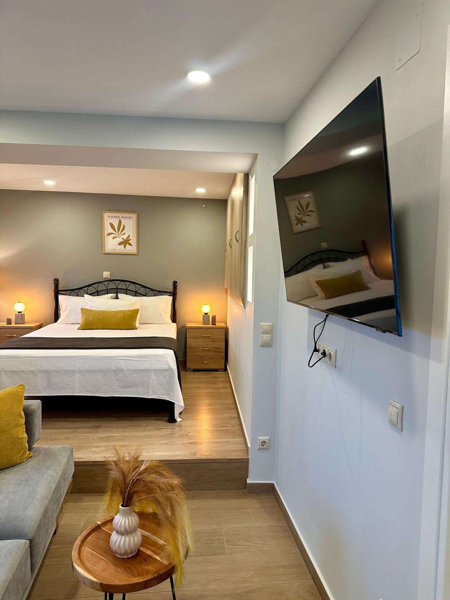 Iris Luxury House Apartment Agioi Deka  Екстериор снимка